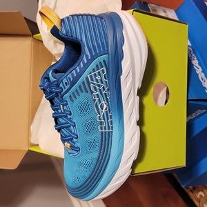 Hoka one one Women's Bondi 6 scuba blue seaport US 5 Medium, New Inbox.